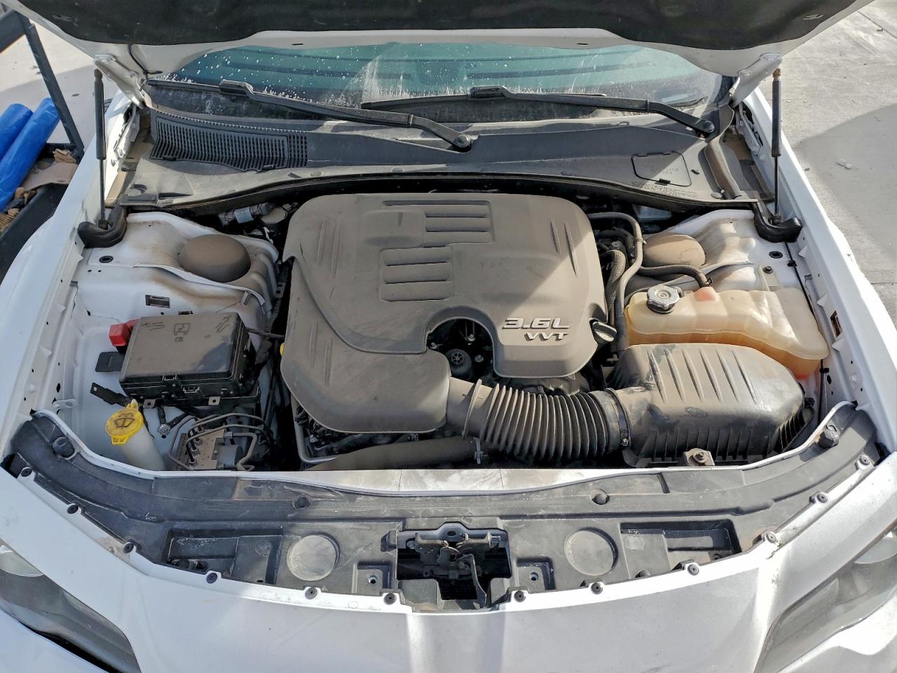 2019 CHRYSLER 300 TOURING photo 11
