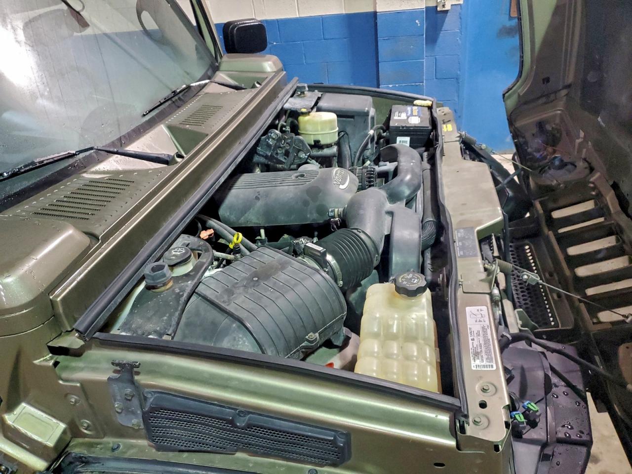 2005 HUMMER H2 photo 12