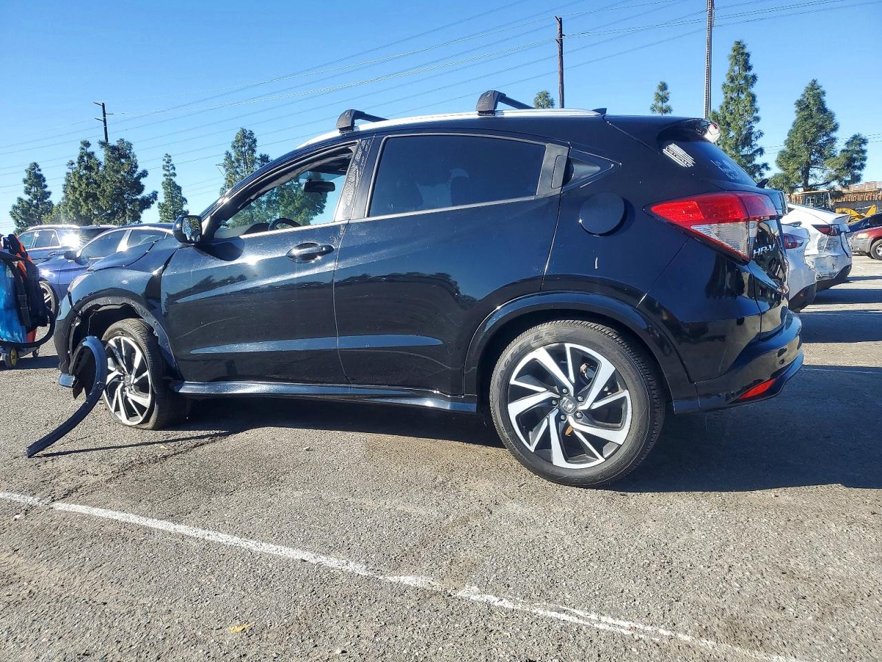 2019 HONDA HR-V SPORT photo 2