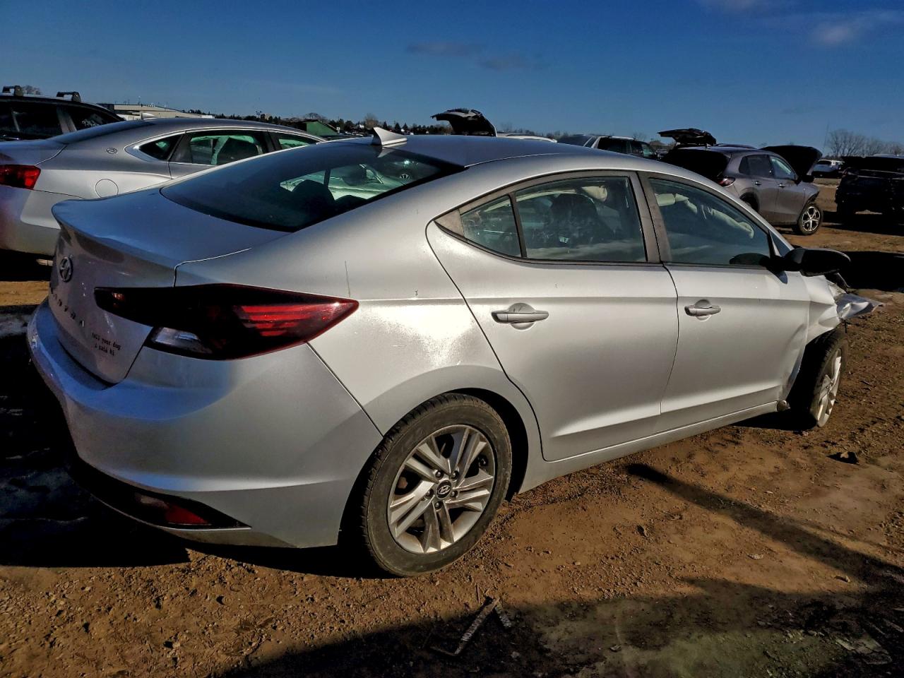2019 HYUNDAI ELANTRA SEL photo 3