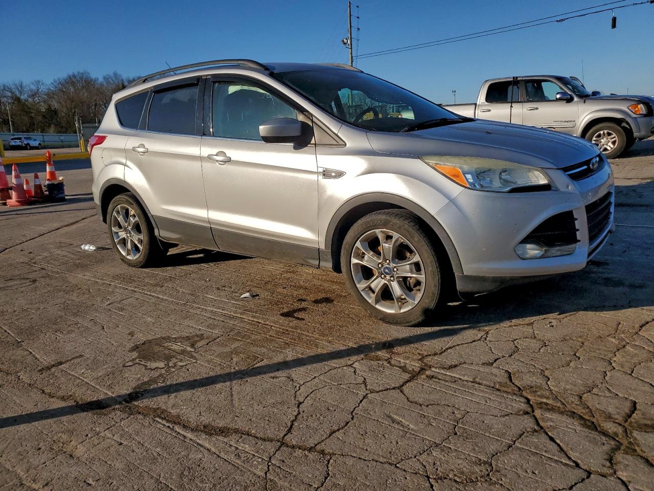 2016 FORD ESCAPE SE photo 4