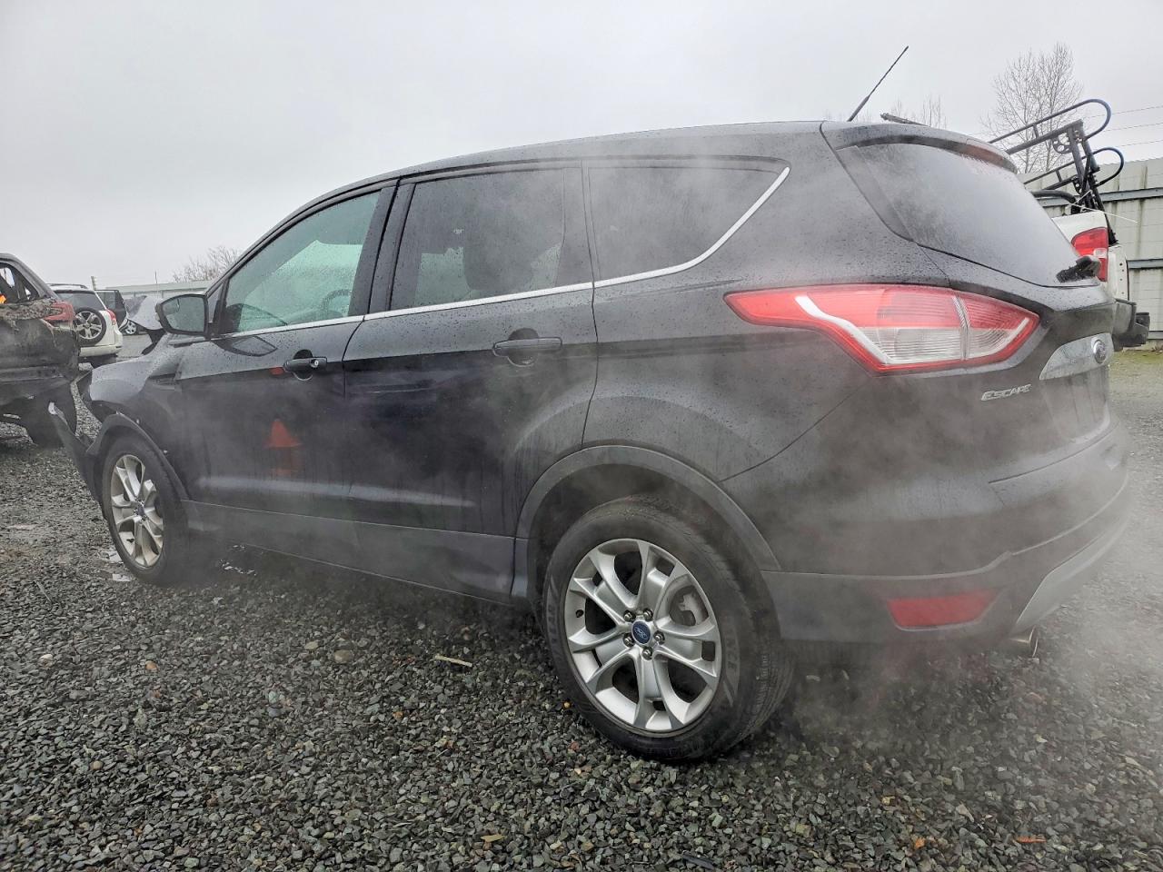2013 FORD ESCAPE SEL photo 2