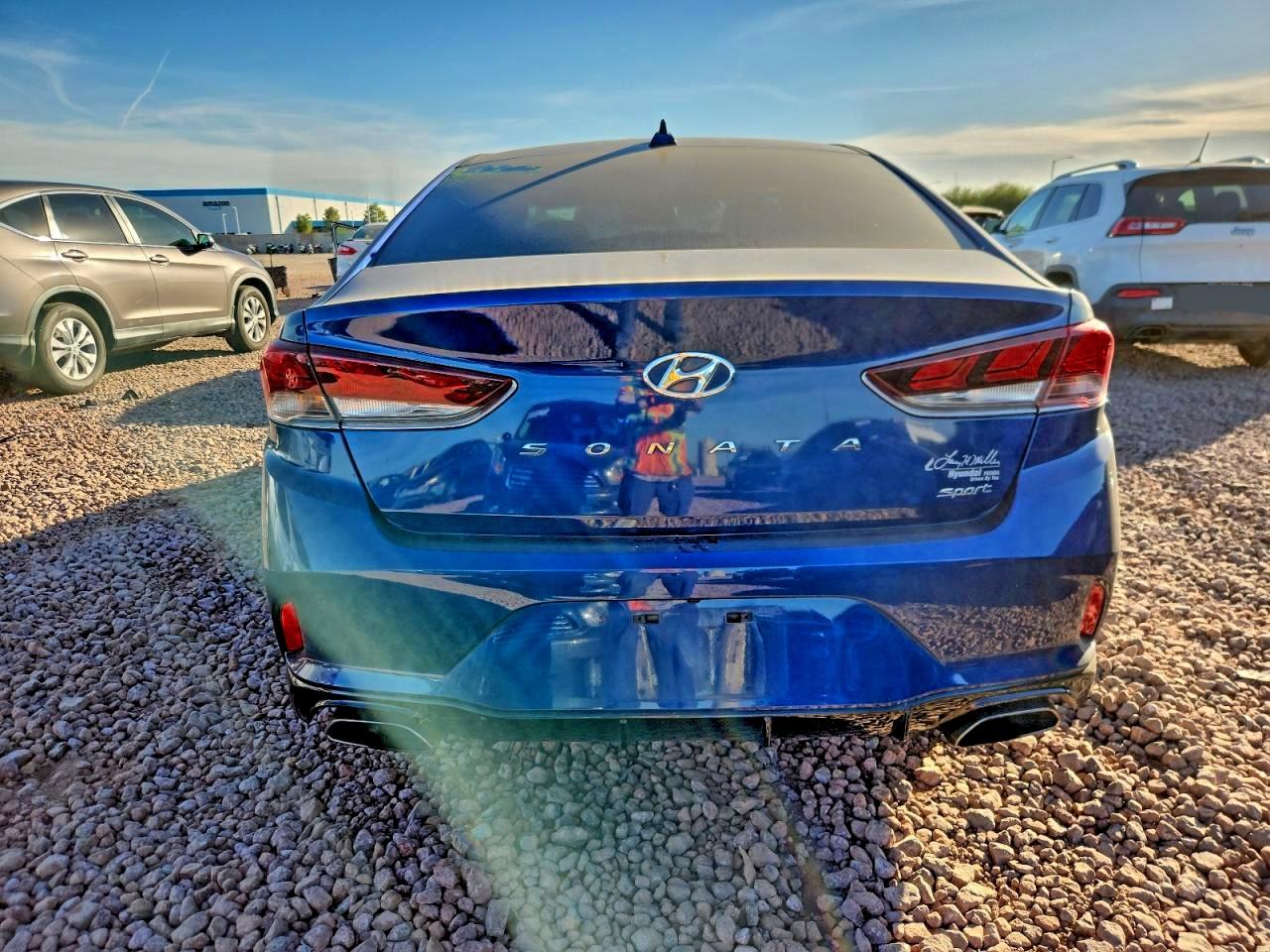 2018 HYUNDAI SONATA SPORT photo 6