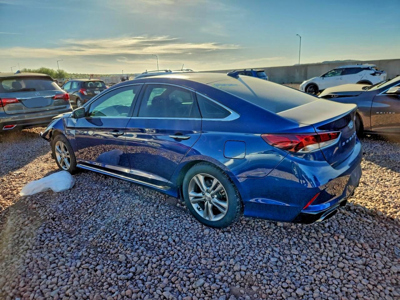 2018 HYUNDAI SONATA SPORT photo 2