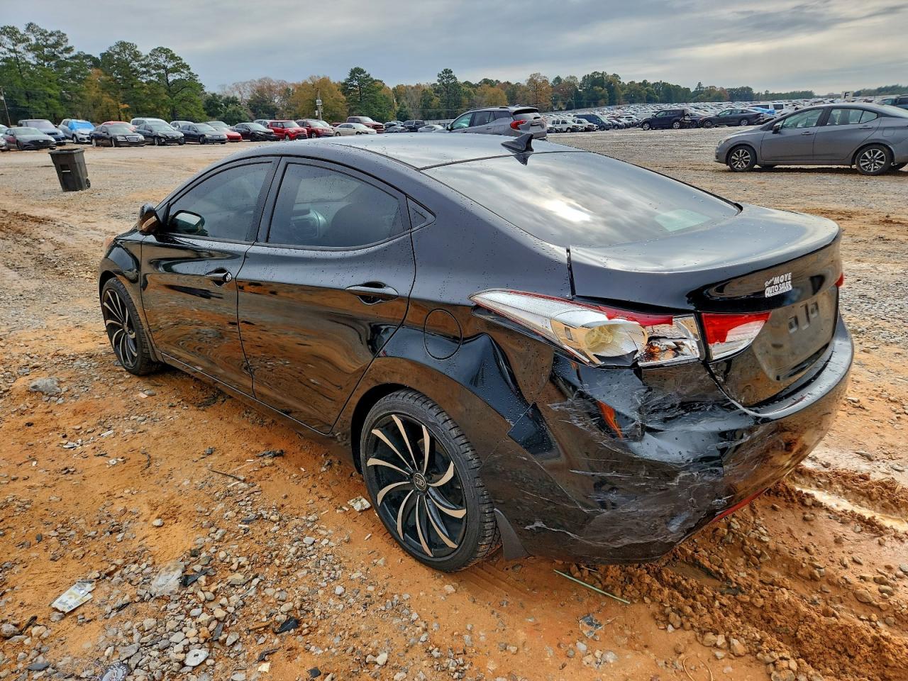 2013 HYUNDAI ELANTRA GLS photo 2