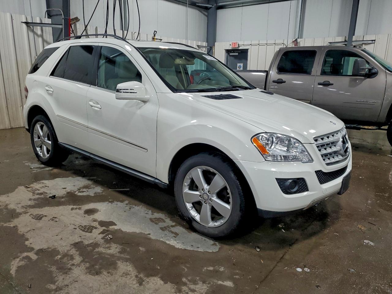 2011 MERCEDES-BENZ ML 350 4MATIC photo 4
