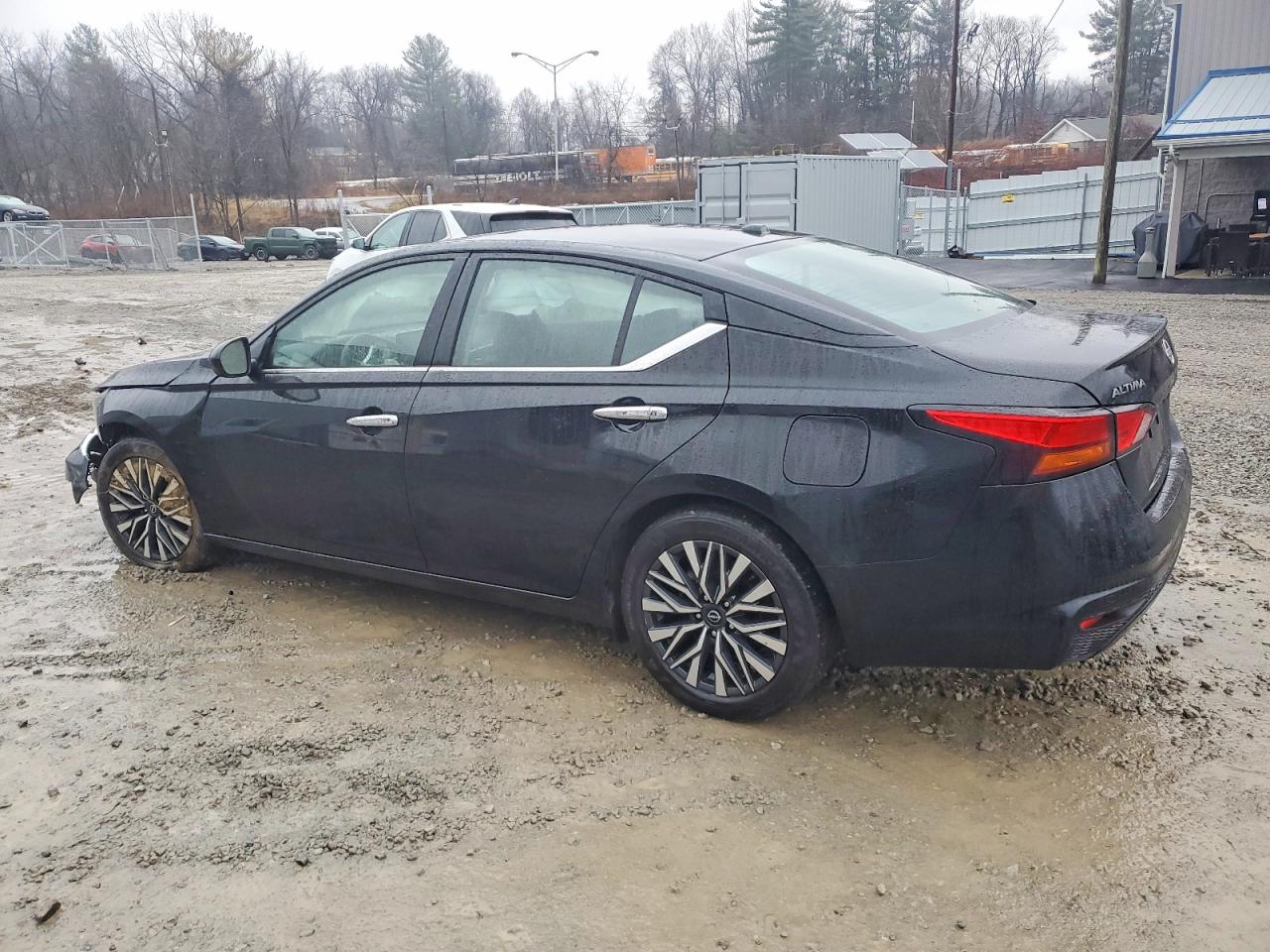 2024 NISSAN ALTIMA SV photo 2