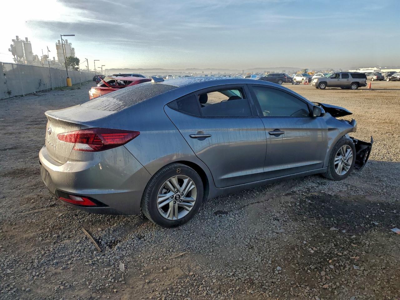 2019 HYUNDAI ELANTRA SEL photo 3