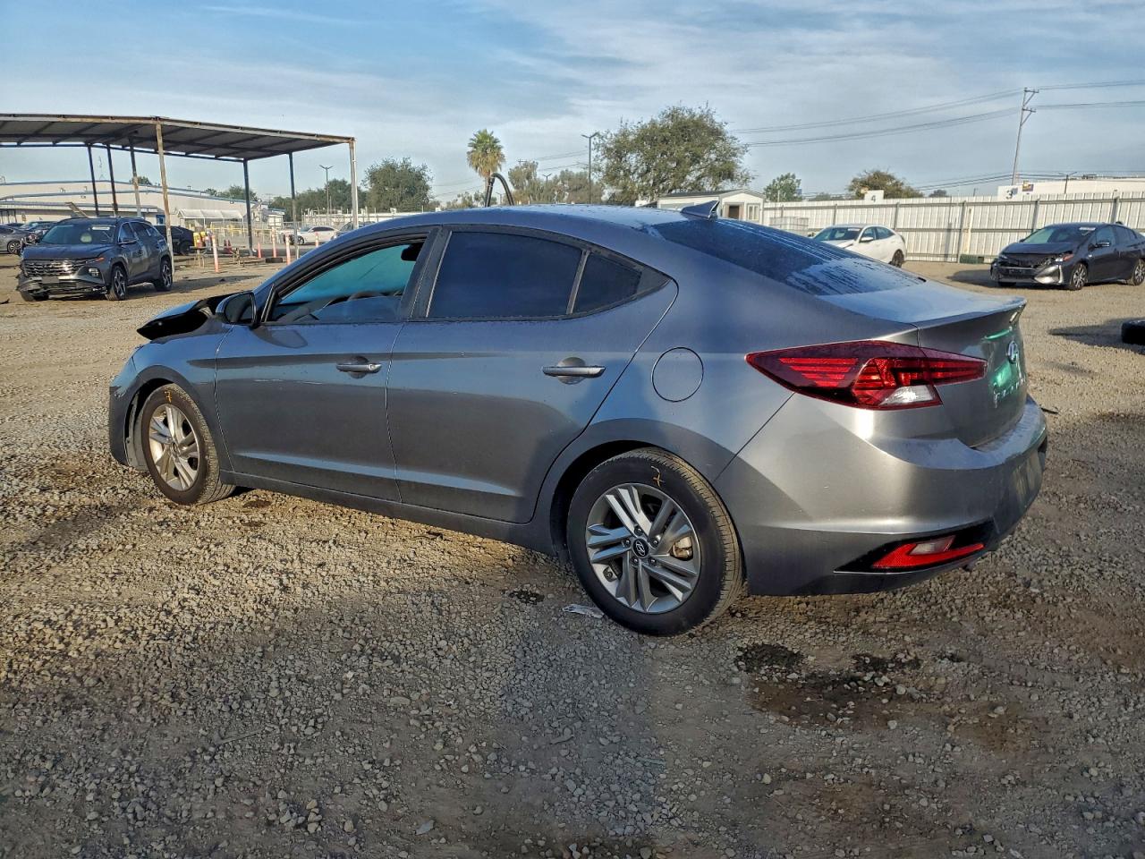 2019 HYUNDAI ELANTRA SEL photo 2