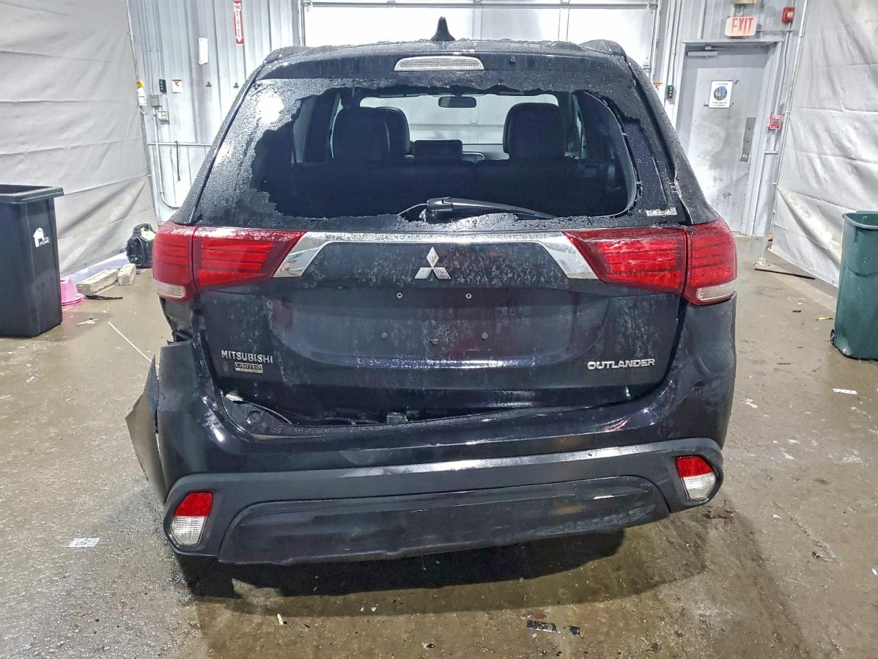 2019 MITSUBISHI OUTLANDER SE photo 6