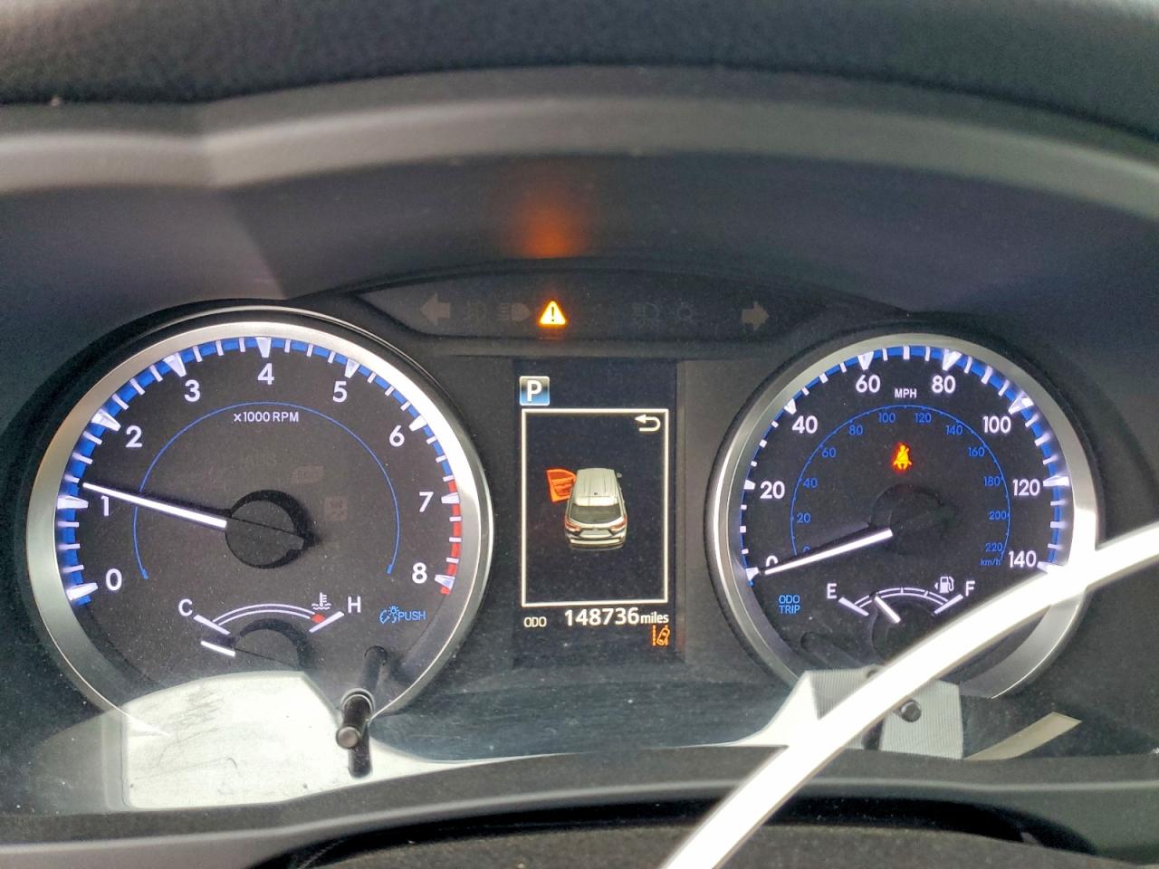 2019 TOYOTA HIGHLANDER LE photo 9