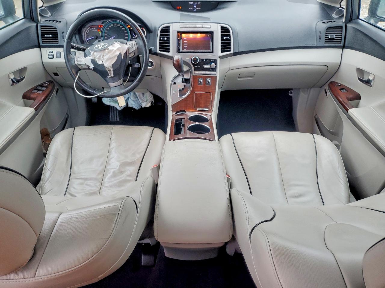 2012 TOYOTA VENZA LE photo 8
