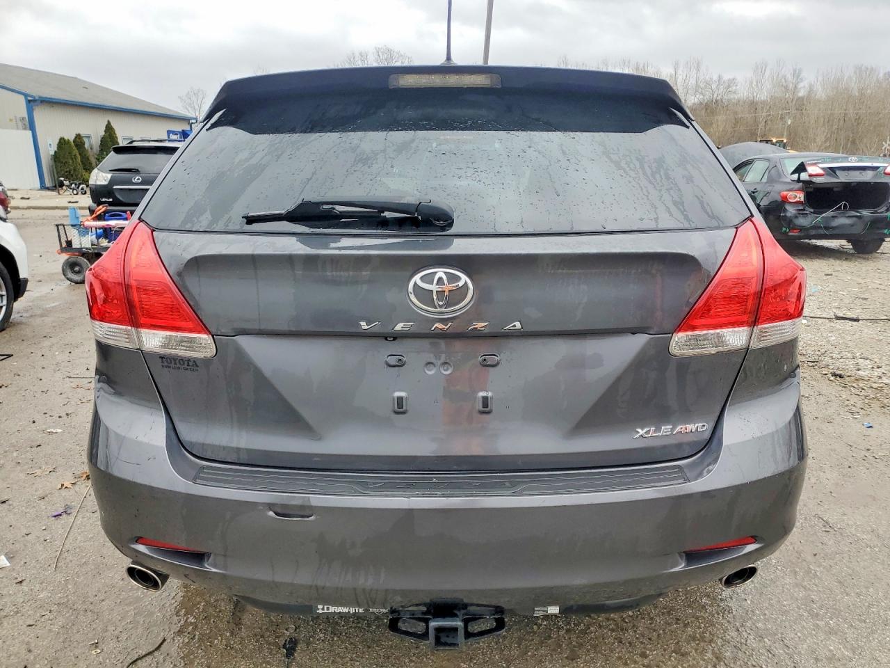 2012 TOYOTA VENZA LE photo 6