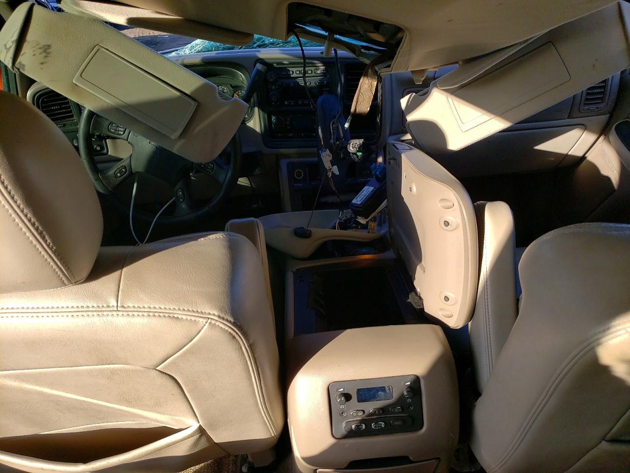 2003 CHEVROLET SUBURBAN K1500 photo 8