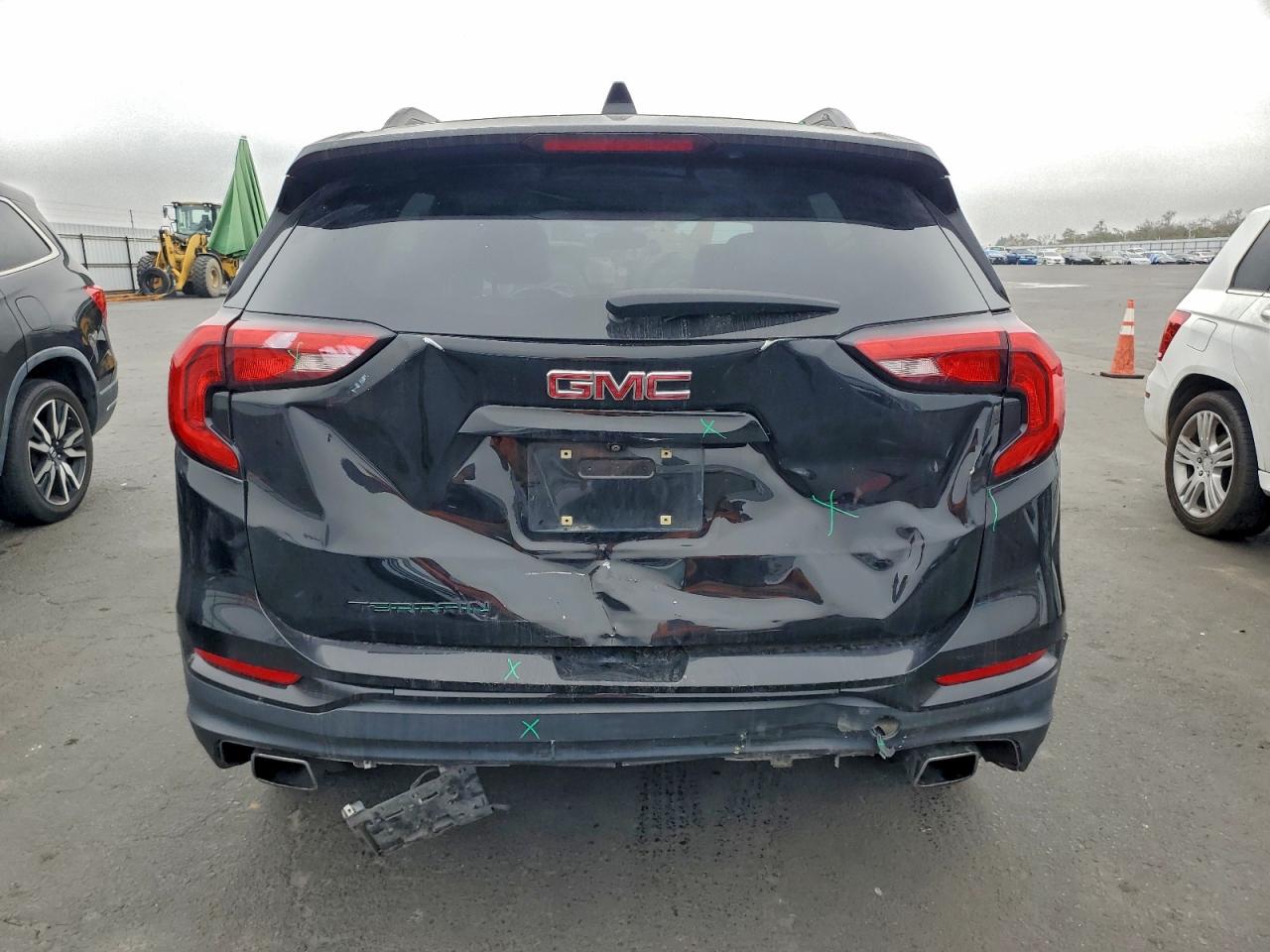 2019 GMC TERRAIN SLT photo 6
