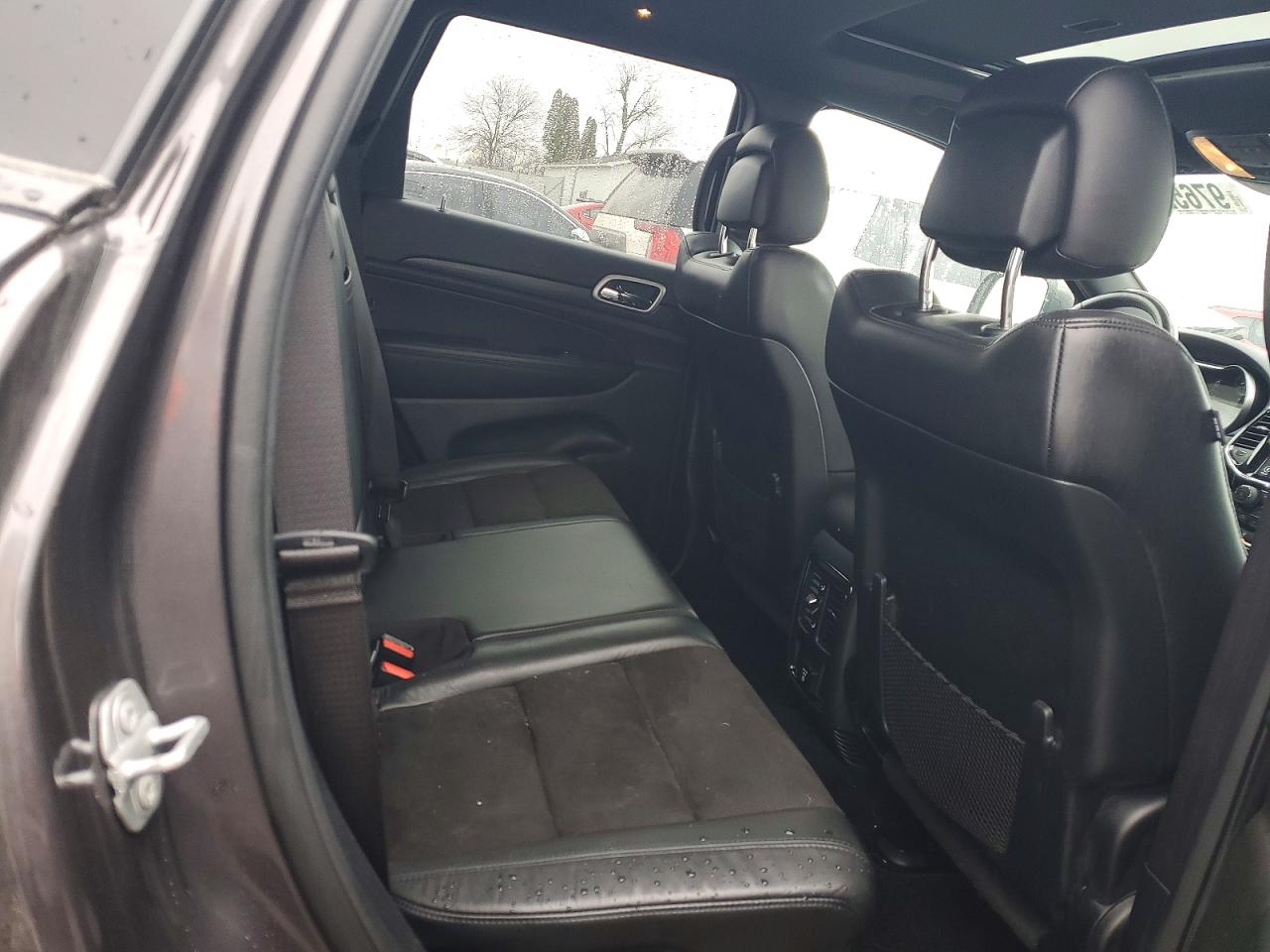 2020 JEEP GRAND CHEROKEE LAREDO photo 11