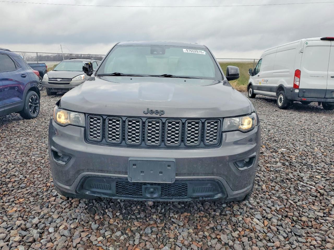 2020 JEEP GRAND CHEROKEE LAREDO photo 5