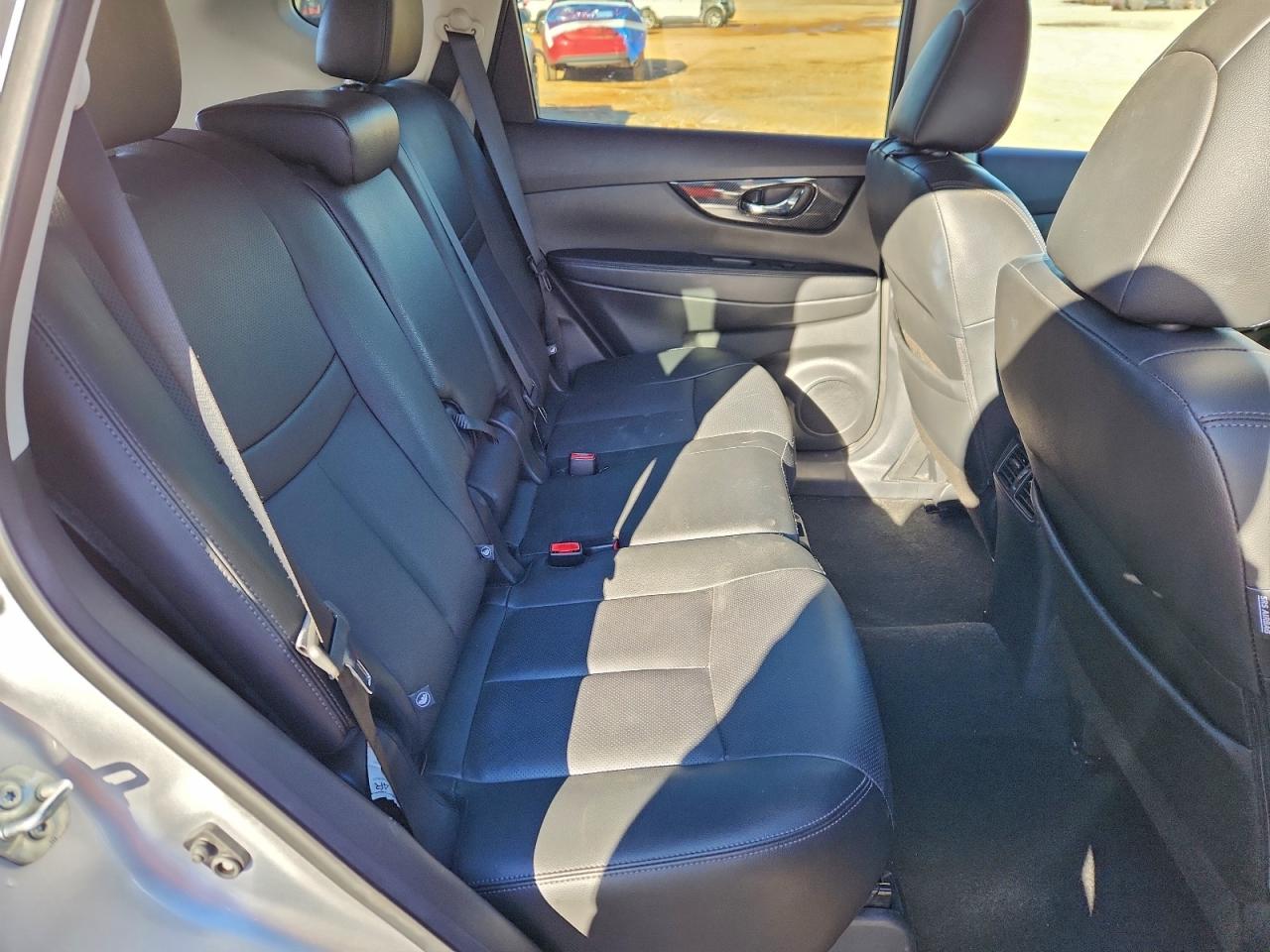 2019 NISSAN ROGUE S photo 11