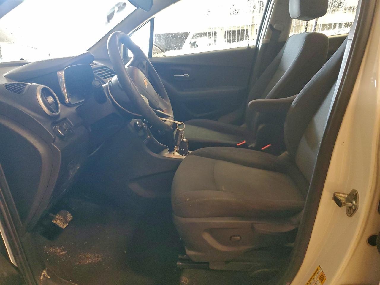 2015 CHEVROLET TRAX LS photo 7