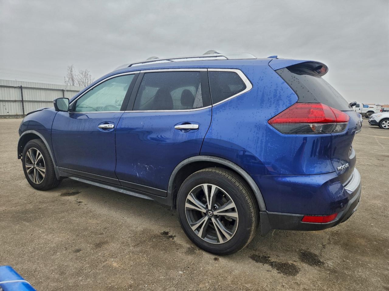 2020 NISSAN ROGUE S photo 2