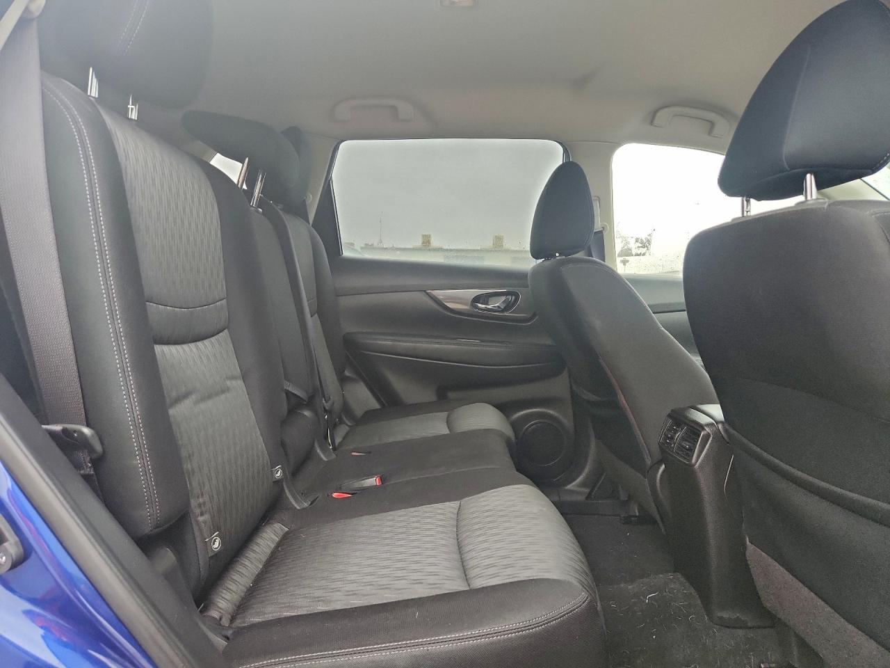 2020 NISSAN ROGUE S photo 10