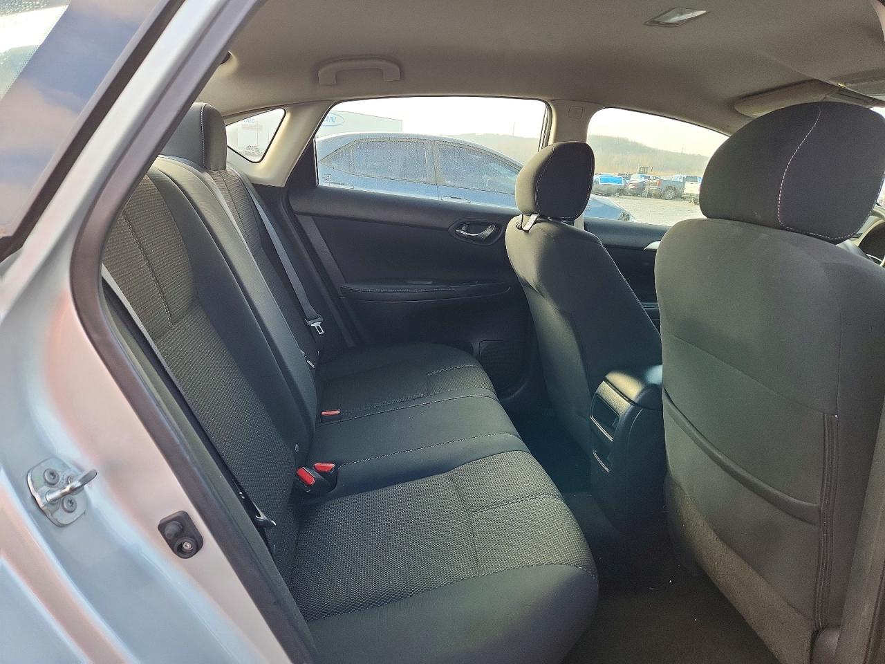 2016 NISSAN SENTRA S photo 10