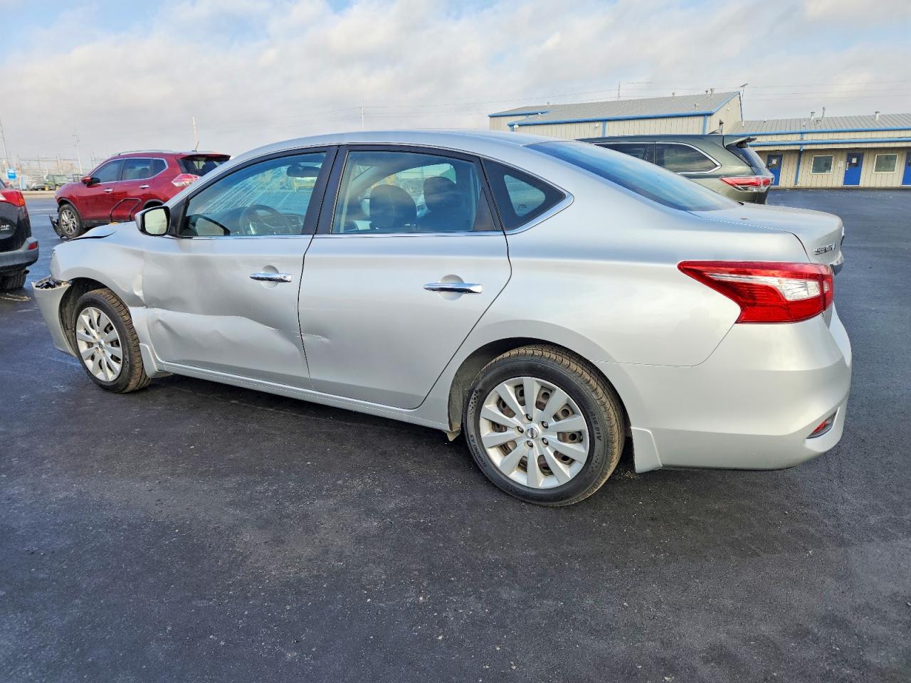 2016 NISSAN SENTRA S photo 2