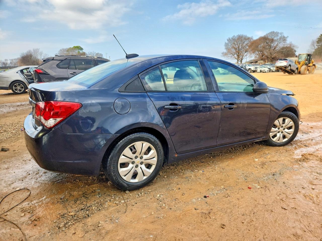 2015 CHEVROLET CRUZE LS photo 3
