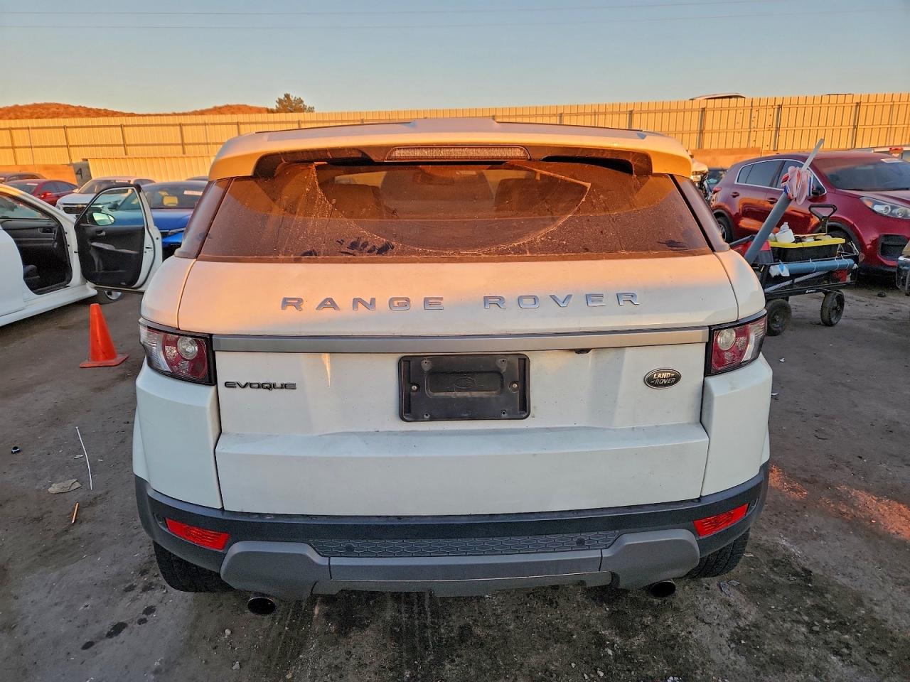 2015 LAND ROVER RANGE ROVER EVOQUE PURE PLUS photo 6