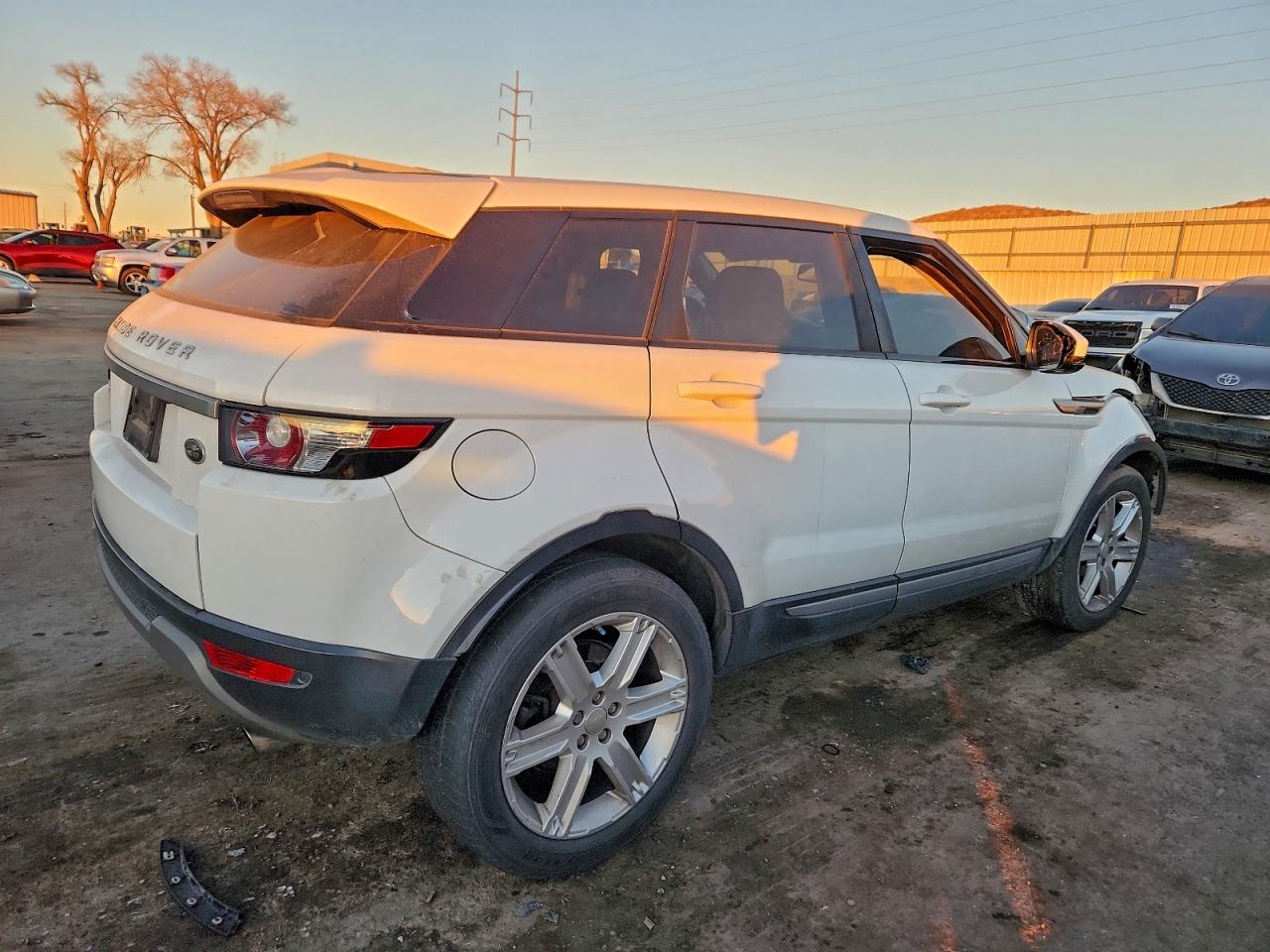 2015 LAND ROVER RANGE ROVER EVOQUE PURE PLUS photo 3