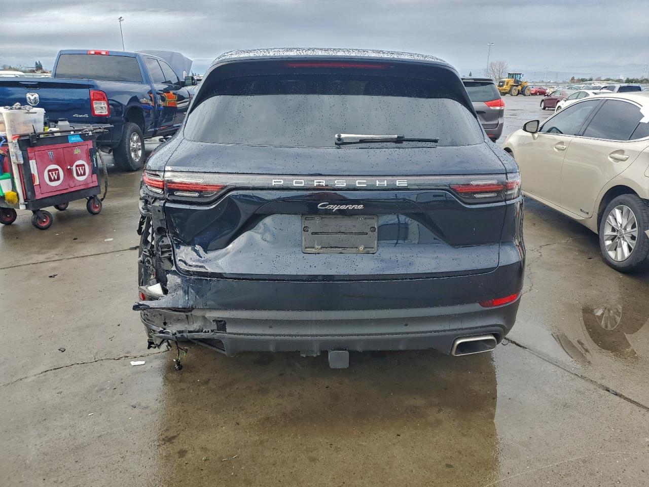 2021 PORSCHE CAYENNE photo 6