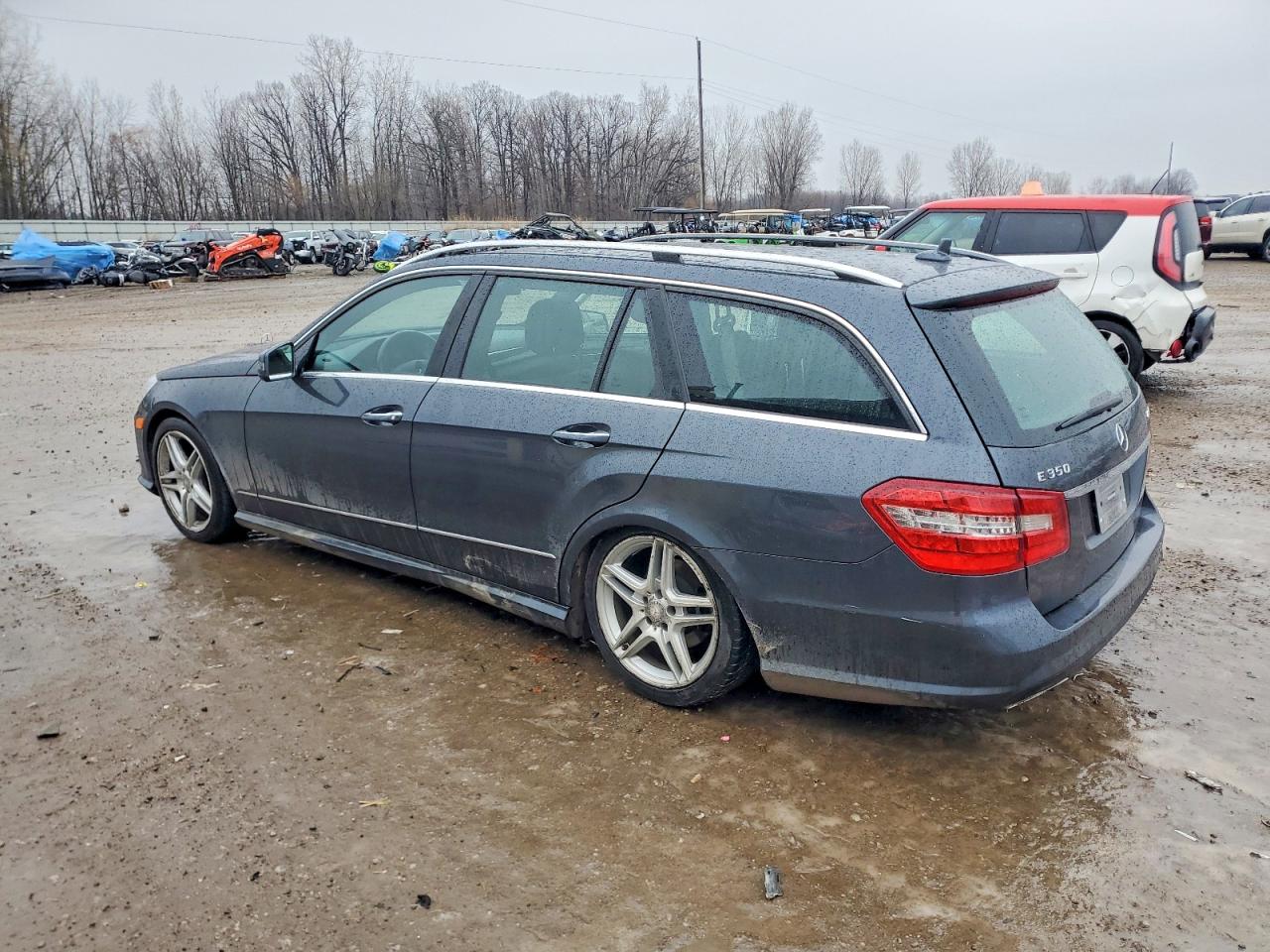 2011 MERCEDES-BENZ E 350 4MATIC WAGON photo 2