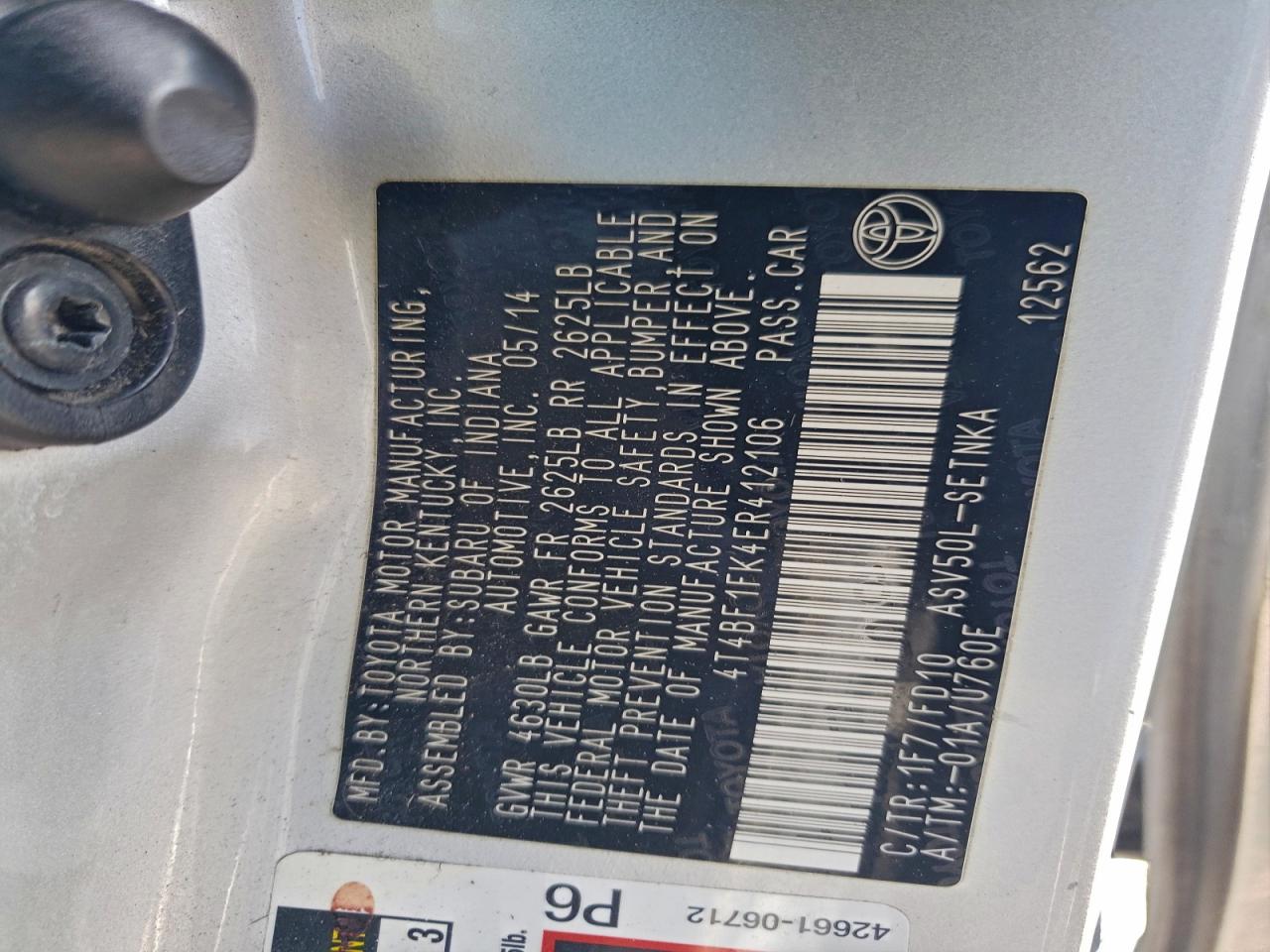 2014 TOYOTA CAMRY L photo 12