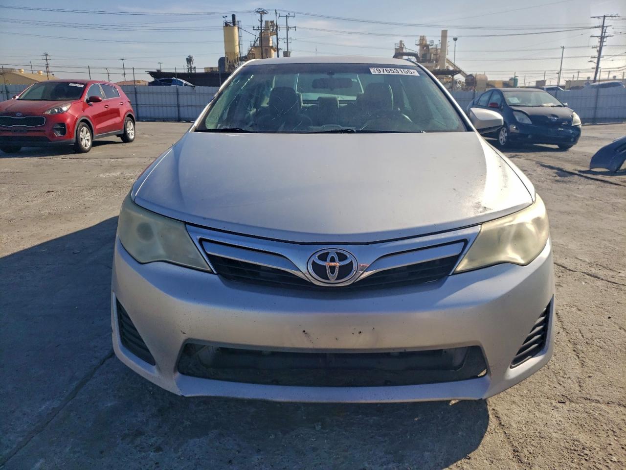 2014 TOYOTA CAMRY L photo 5