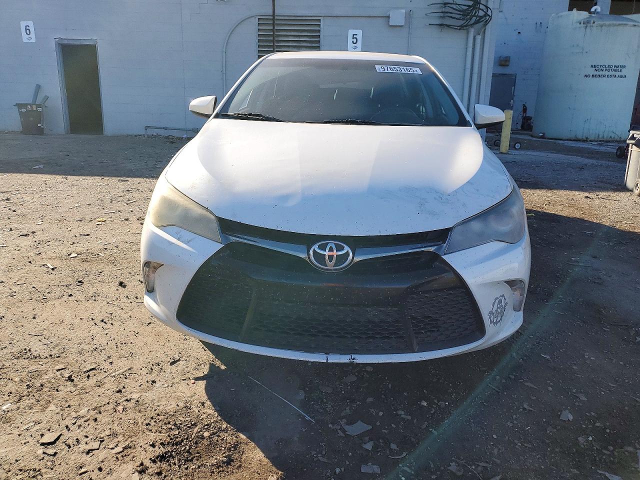2017 TOYOTA CAMRY LE photo 5