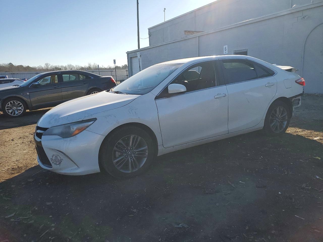 2017 TOYOTA CAMRY
