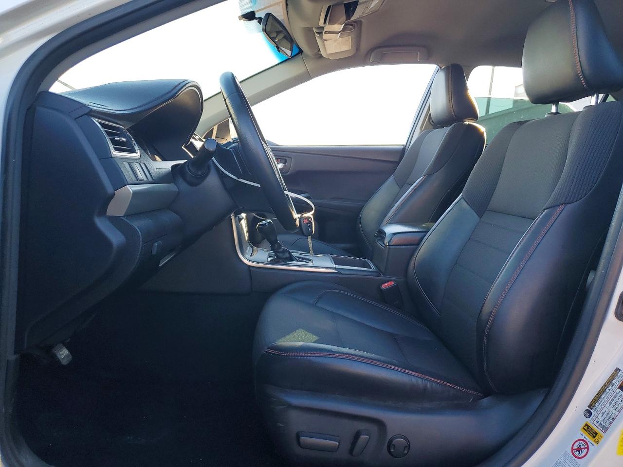 2017 TOYOTA CAMRY LE photo 7