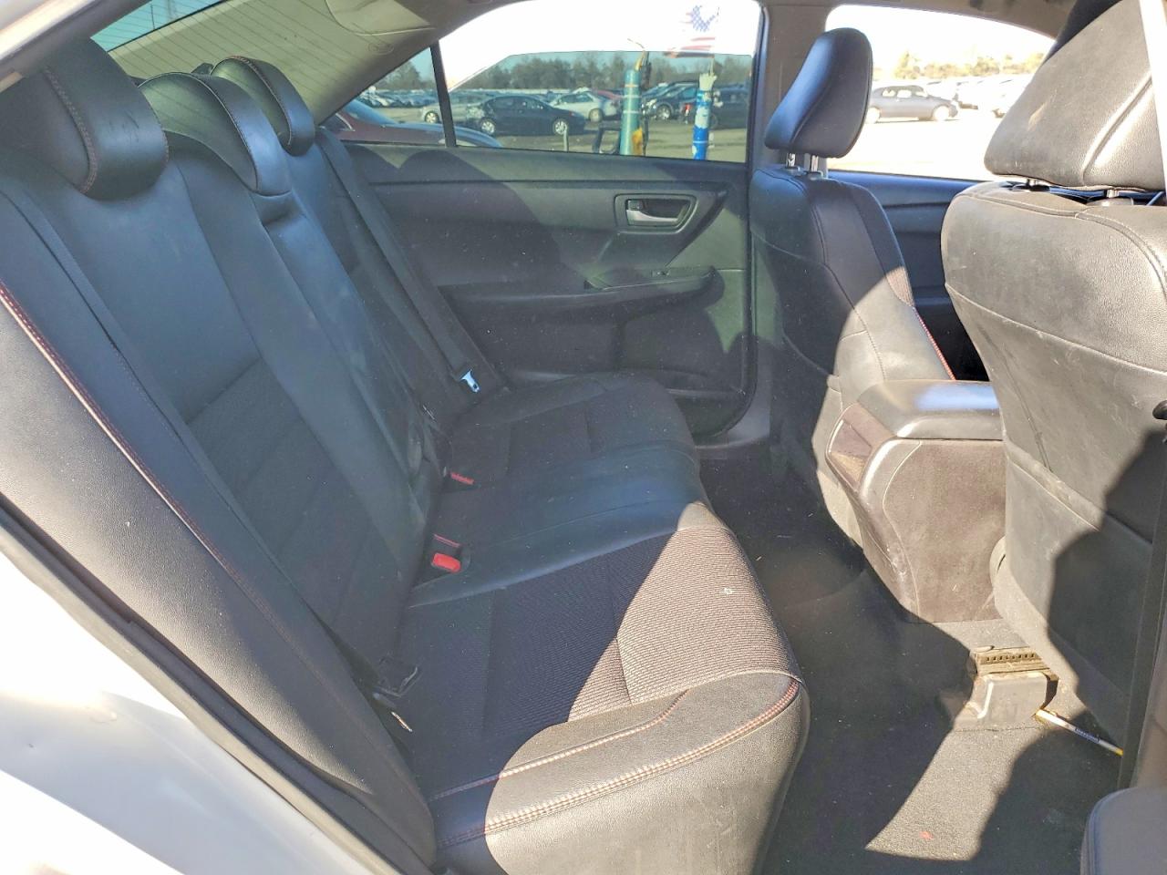 2017 TOYOTA CAMRY LE photo 10