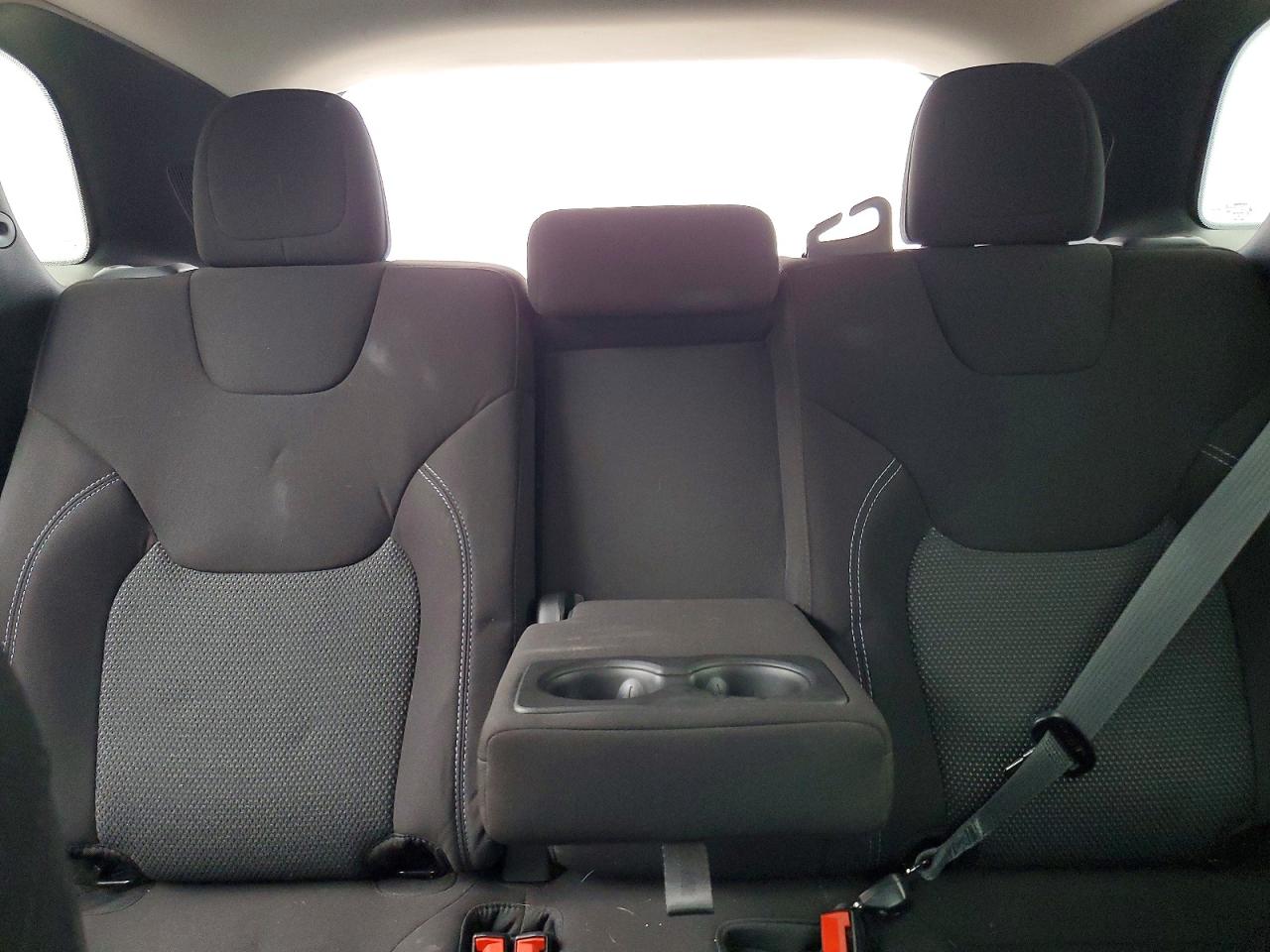 2019 JEEP CHEROKEE LATITUDE photo 10
