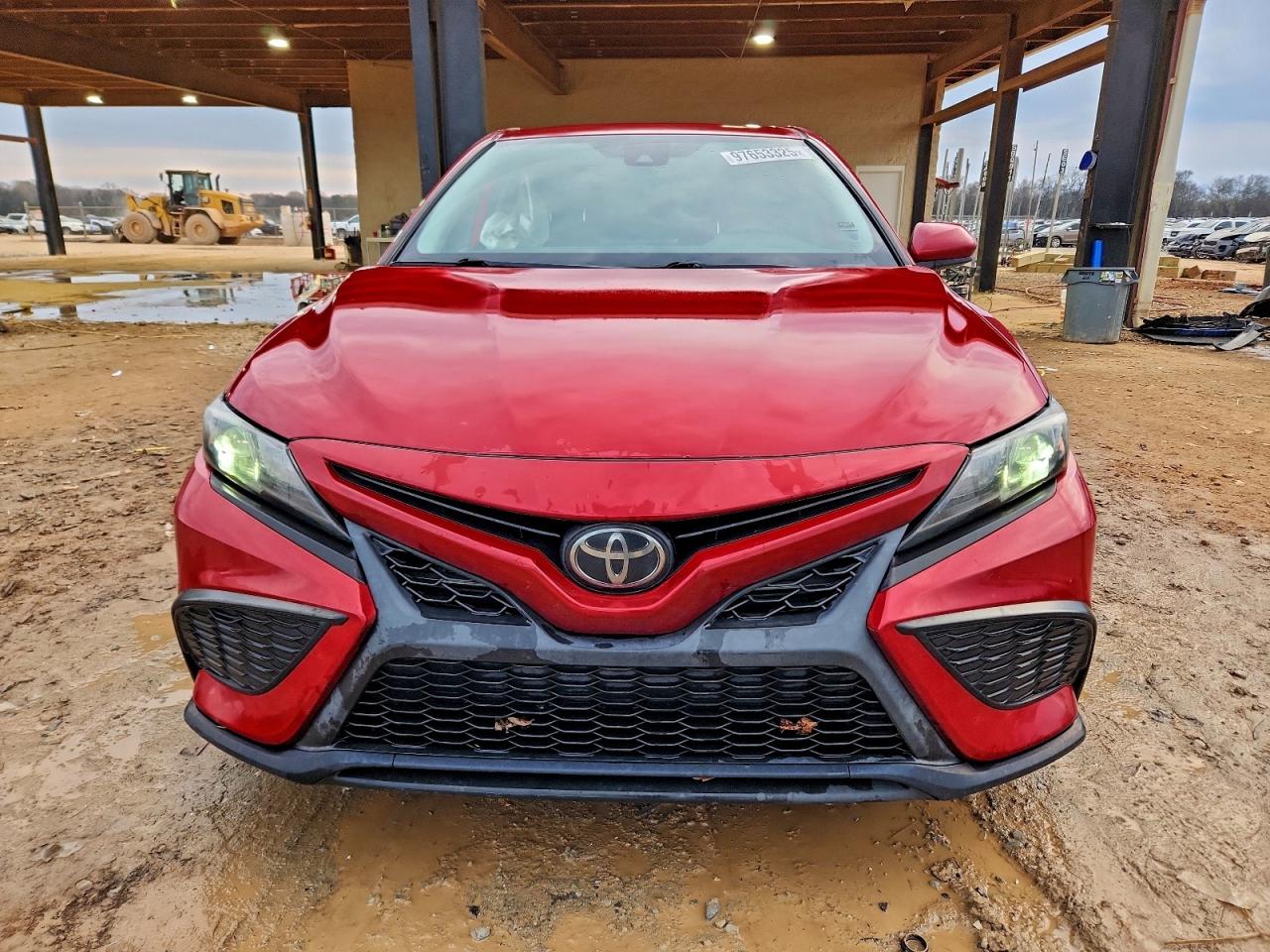 2021 TOYOTA CAMRY SE photo 5