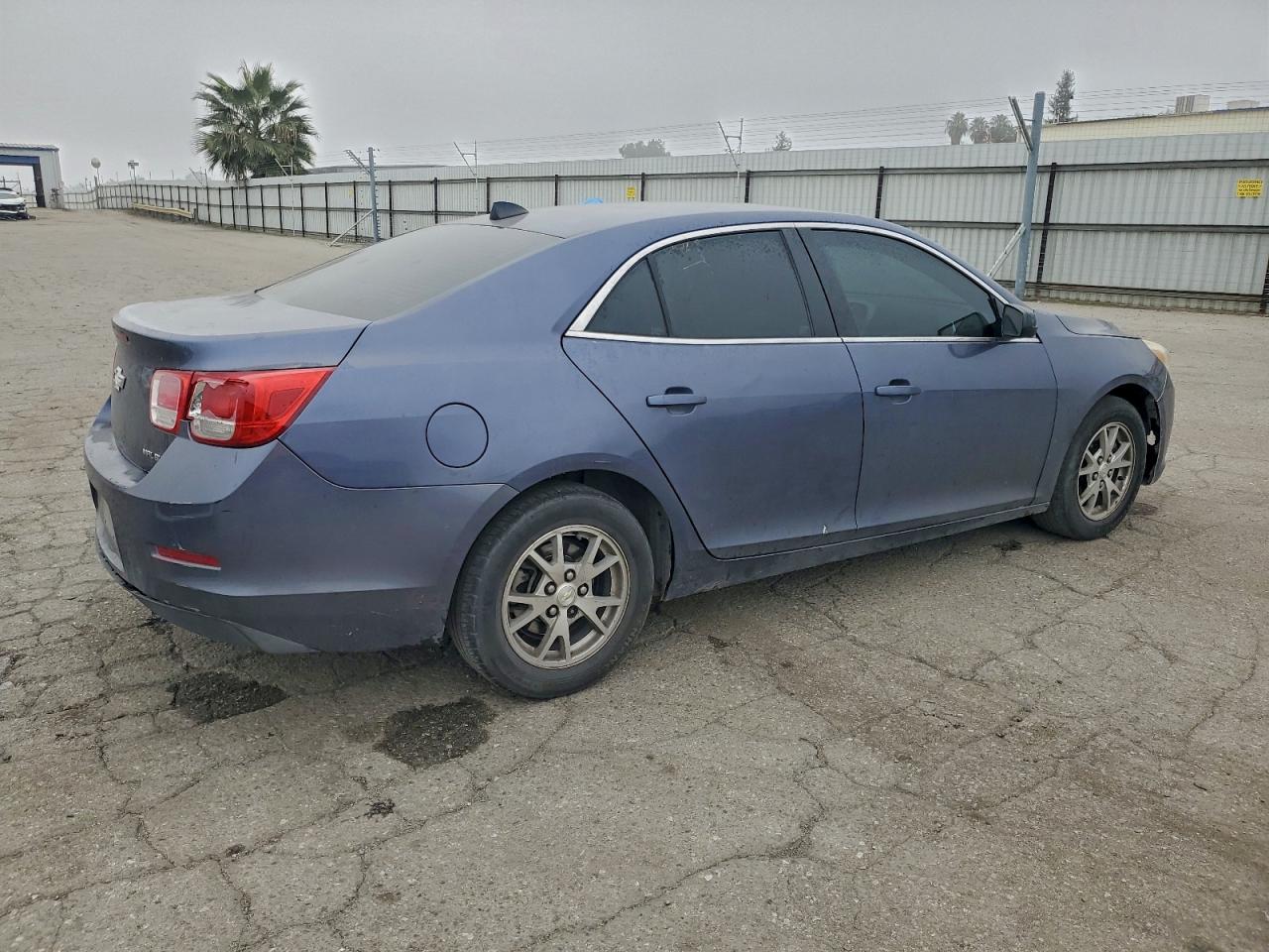 2013 CHEVROLET MALIBU LS photo 3