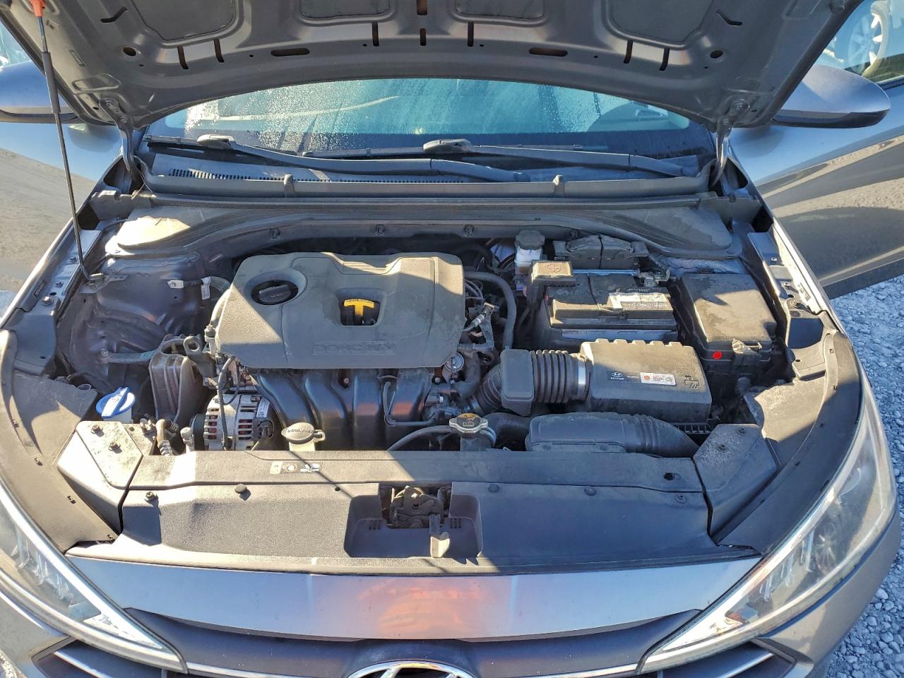 2019 HYUNDAI ELANTRA SE photo 11