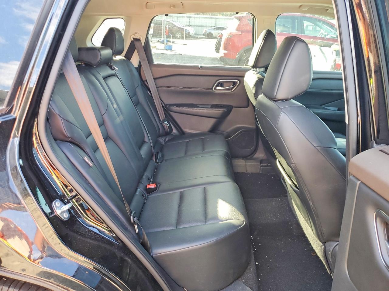 2021 NISSAN ROGUE SV photo 11