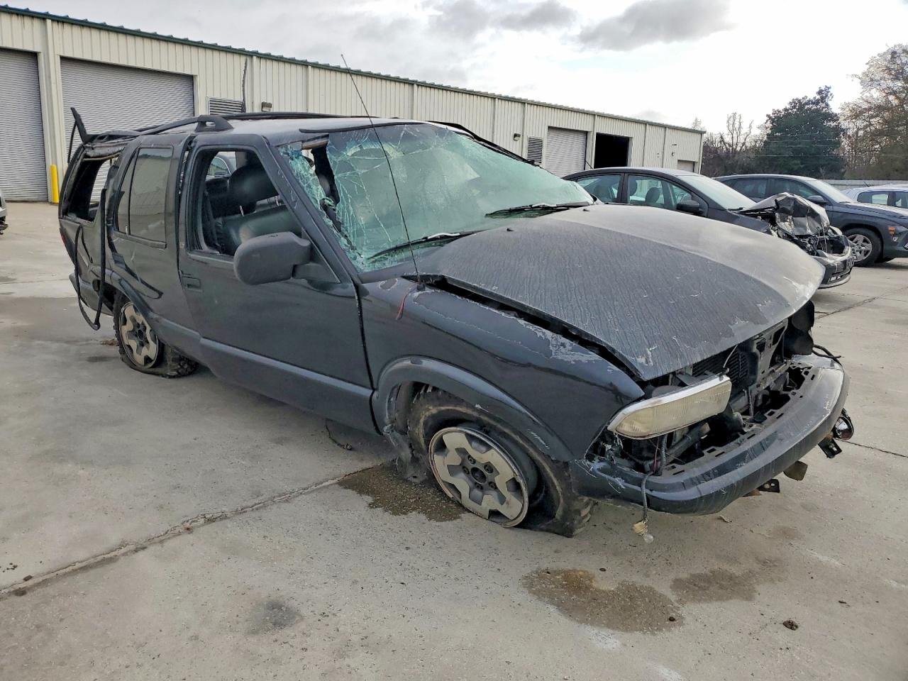 2002 CHEVROLET BLAZER photo 4