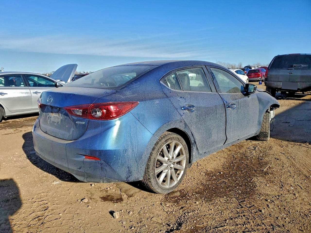 2017 MAZDA 3 TOURING photo 3