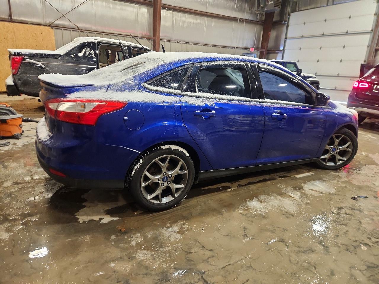 2013 FORD FOCUS SE photo 3