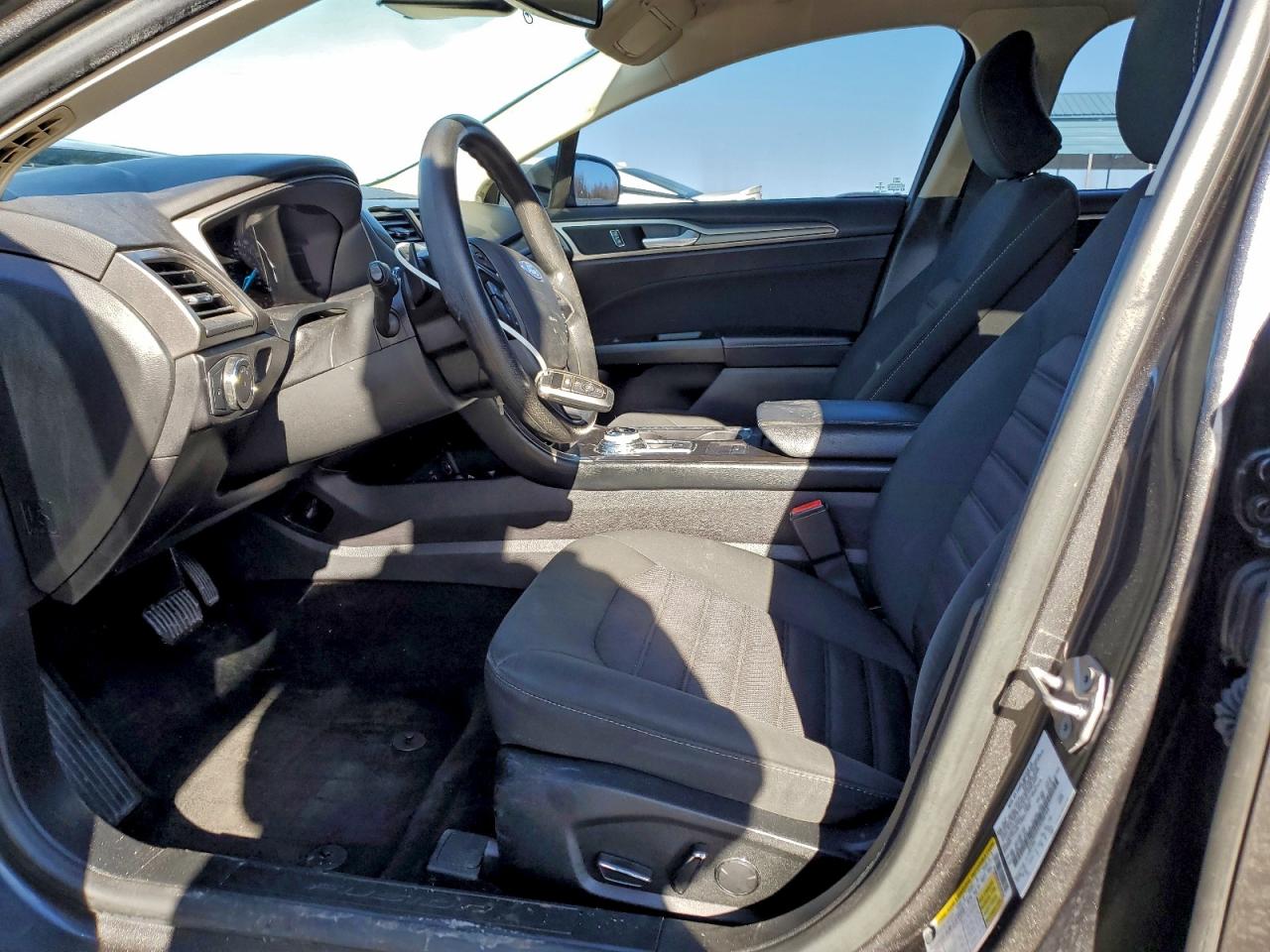 2018 FORD FUSION SE photo 7