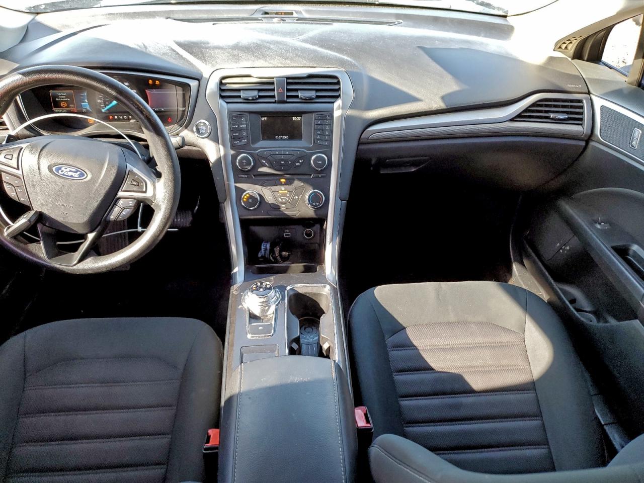 2018 FORD FUSION SE photo 8