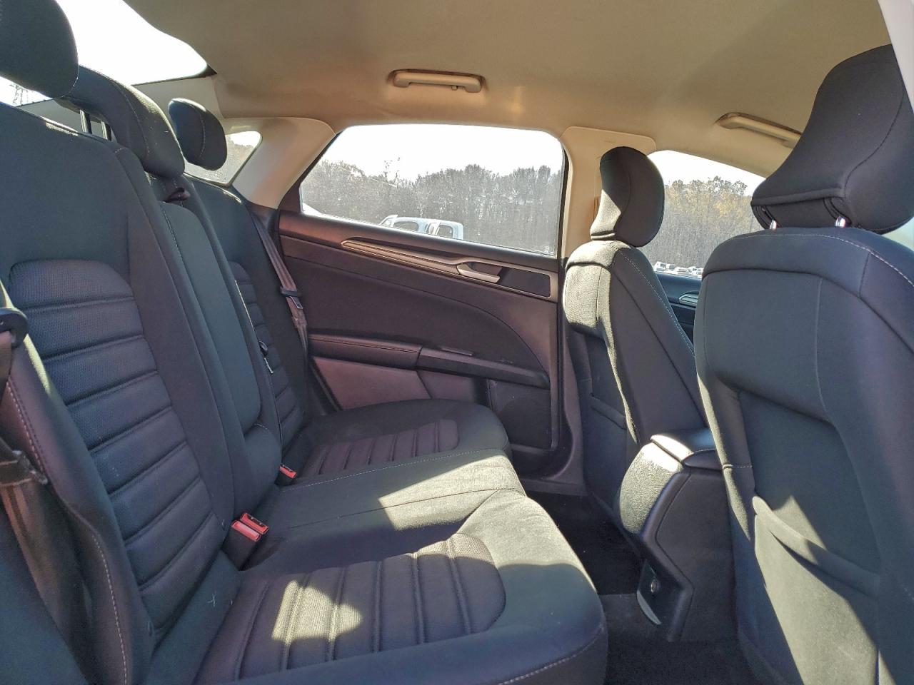 2018 FORD FUSION SE photo 10