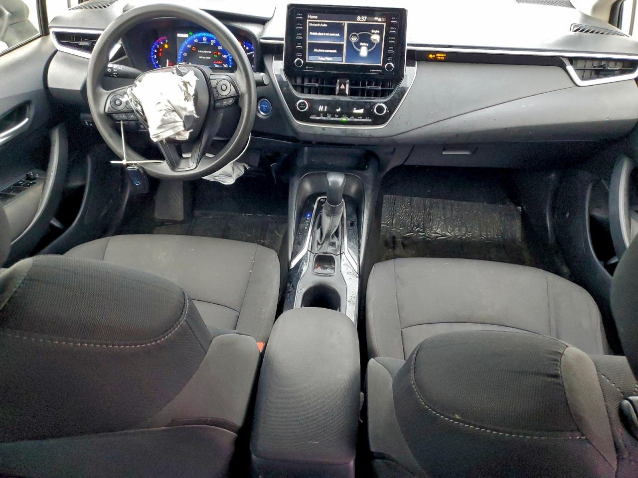 2021 TOYOTA COROLLA LE photo 8